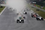 Феттель триумфует на Гран-При Венгрии, за ним Квят